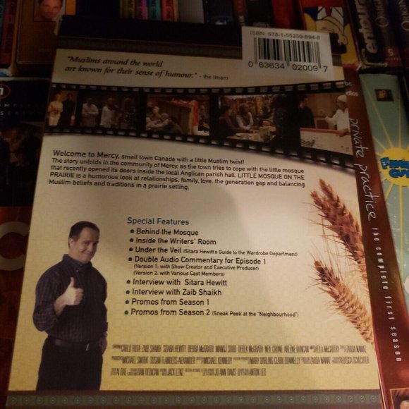 Little Mosque on the Prairie: The Complete First Season (DVD, 2008) - Picture 2 of 4